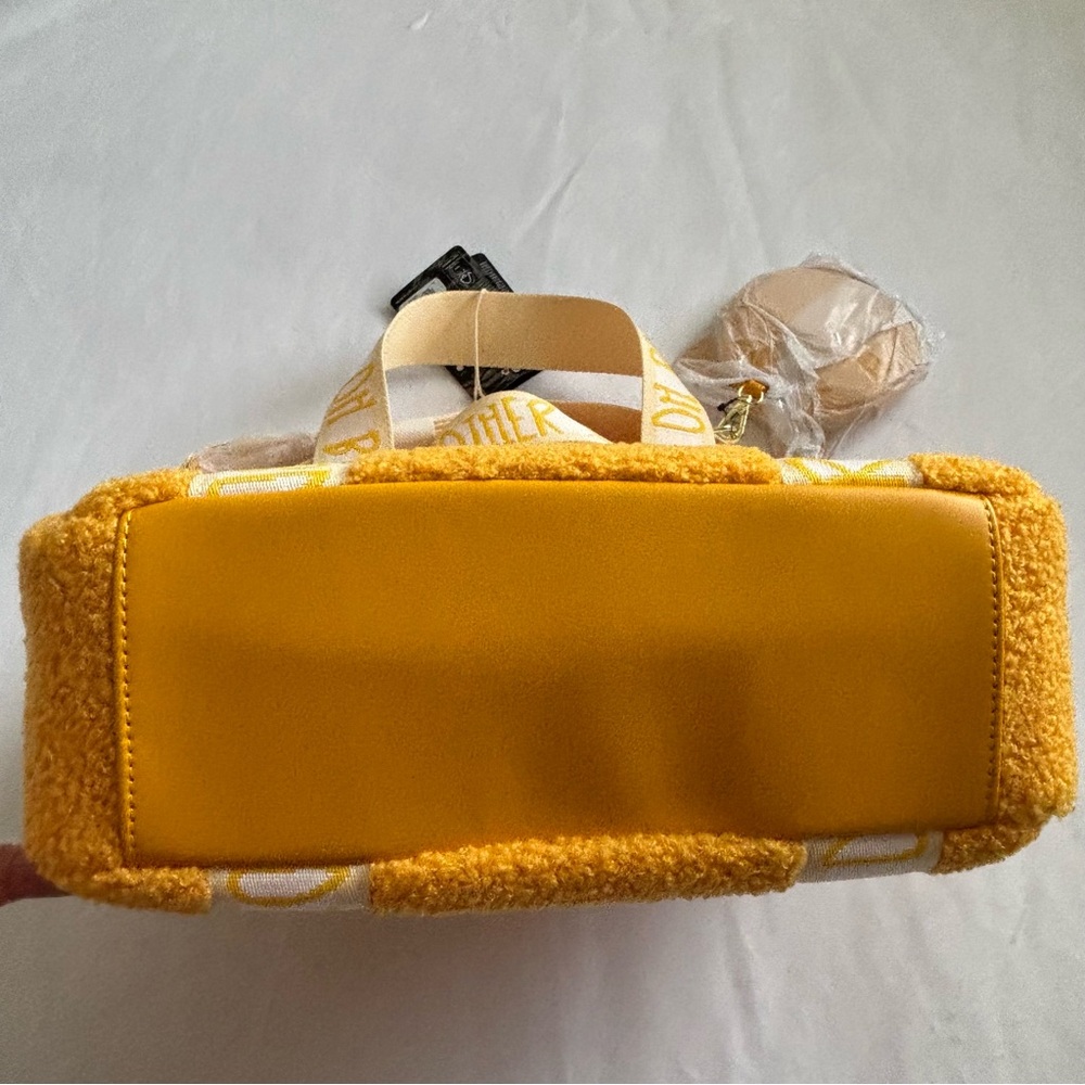 Loungefly Disney Winnie the Pooh Sherpa Zip Tote Bag With Coin Purse NWT - Picture 7 of 16